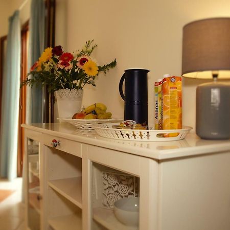Bnb Donnalaura Carini Exterior foto