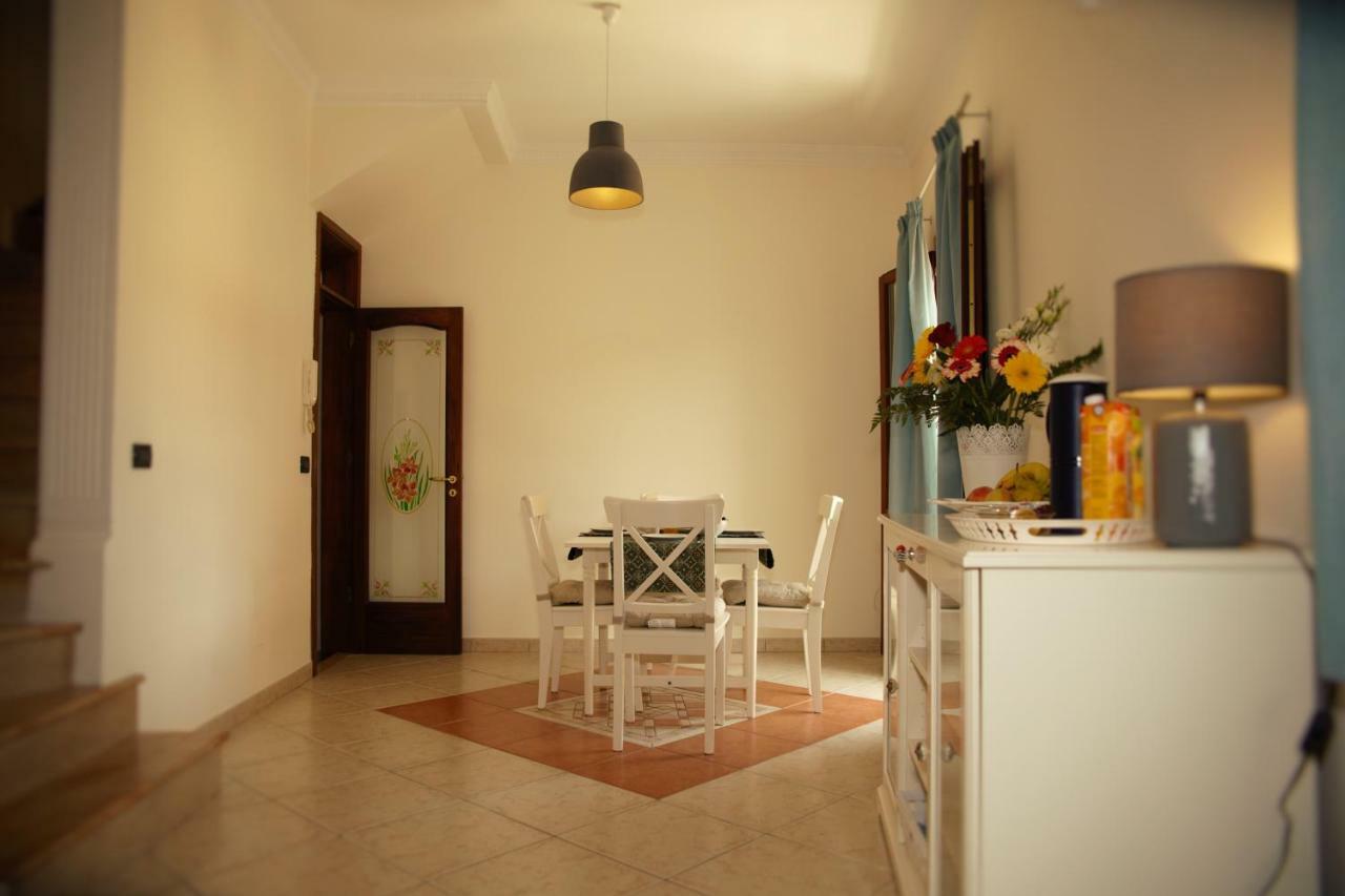 Bnb Donnalaura Carini Exterior foto