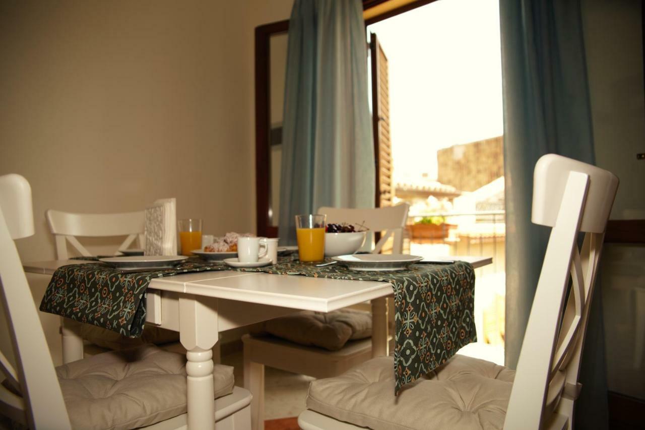 Bnb Donnalaura Carini Exterior foto